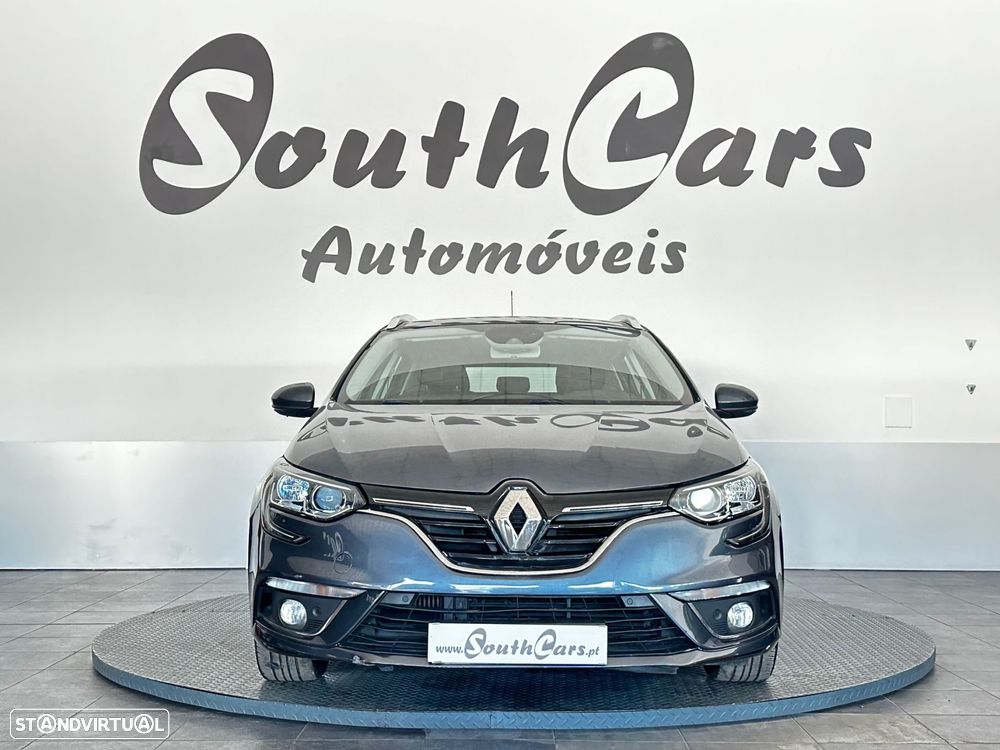 Renault Mégane Sport Tourer - 10