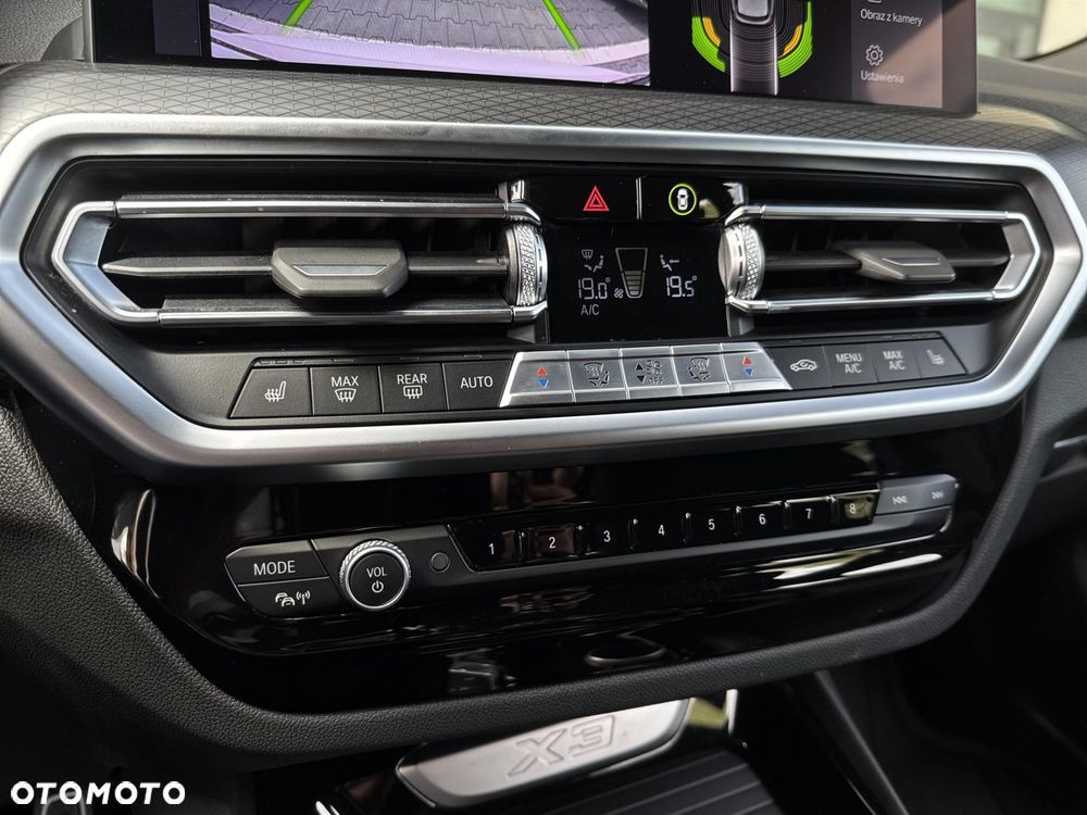 BMW X3 xDrive20d - 13