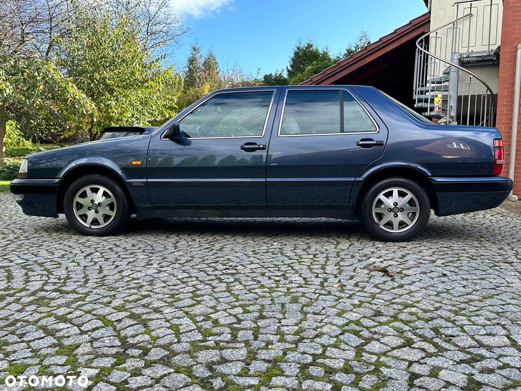 Lancia Thema 2.0 i.e 16V LE - 13