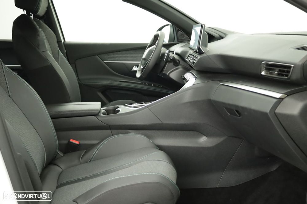 Peugeot 5008 1.2 Hybrid Allure Pack e-DCS6 - 22