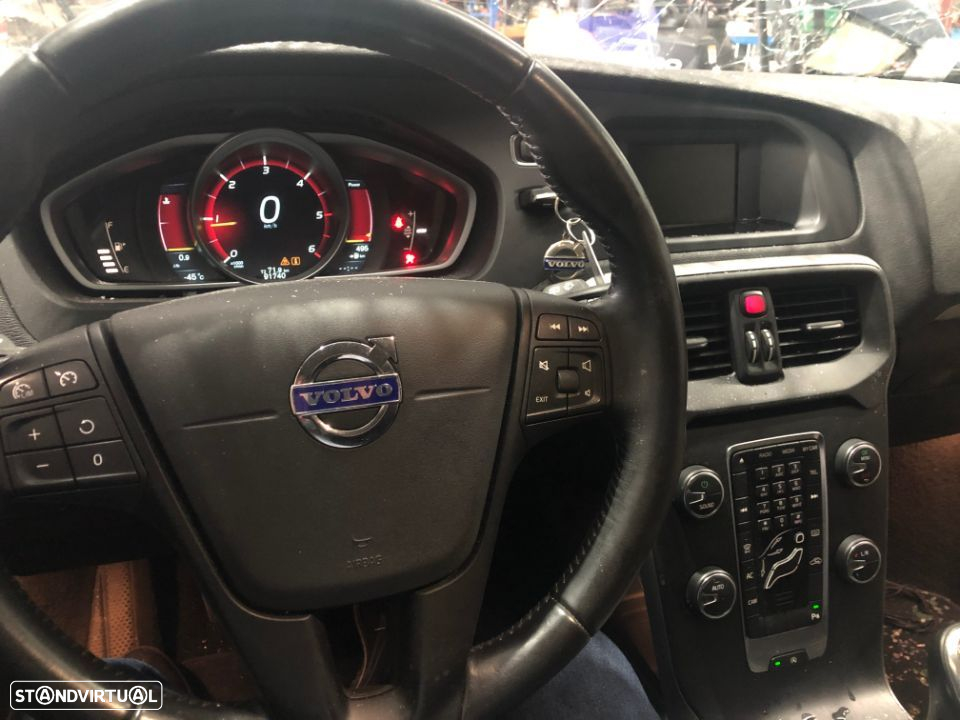 VOLVO V40 1.6D D2 DE 2014 PARA PEÇAS - 3