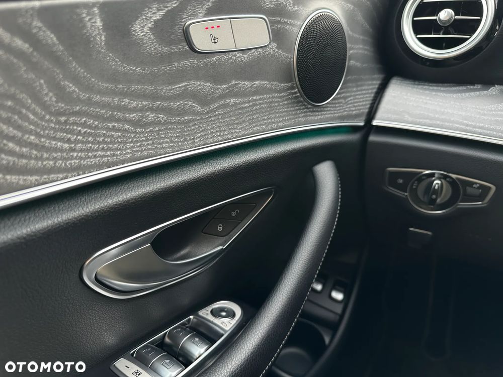 Mercedes-Benz Klasa E - 40