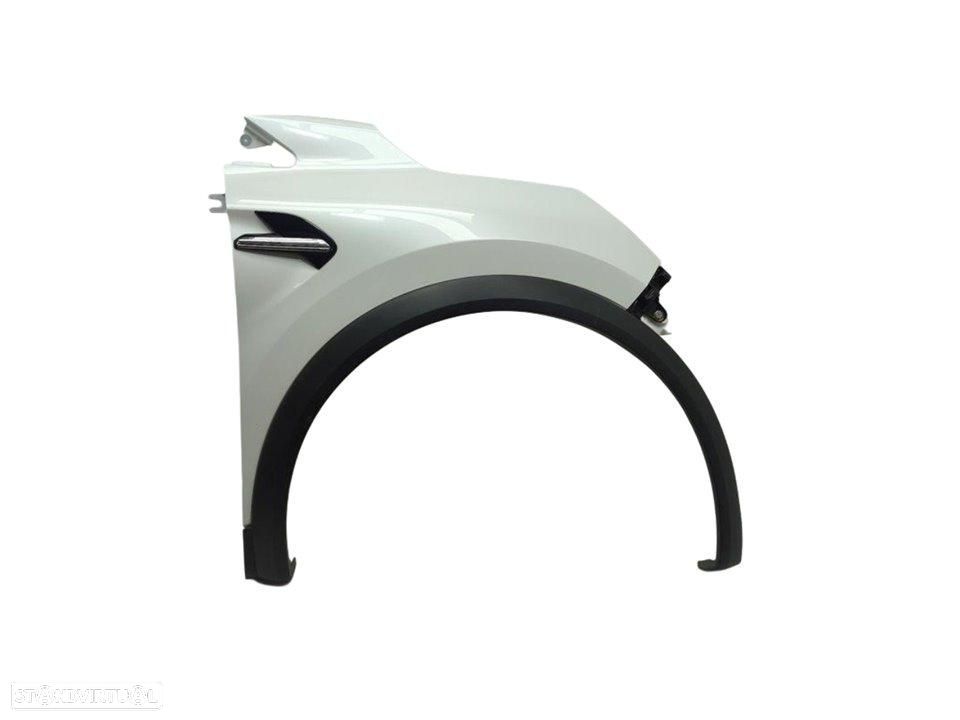 GUARDA-LAMAS FRENTE DIREITO RENAULT CAPTUR II - 1