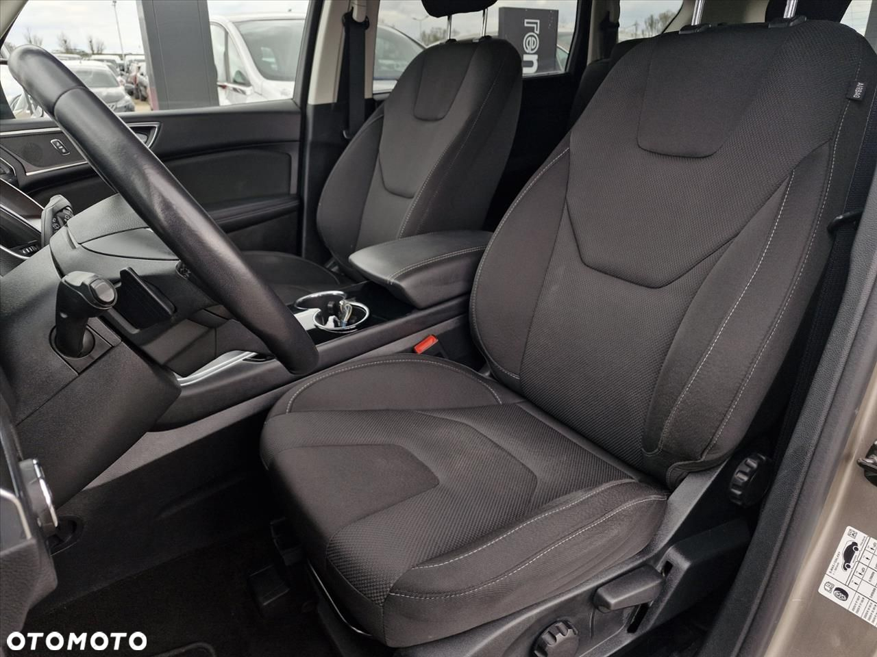 Ford S-Max 2.0 EcoBlue Titanium - 19