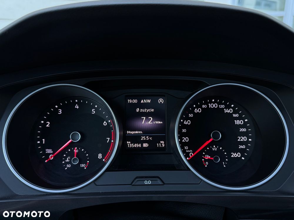 Volkswagen Tiguan - 36