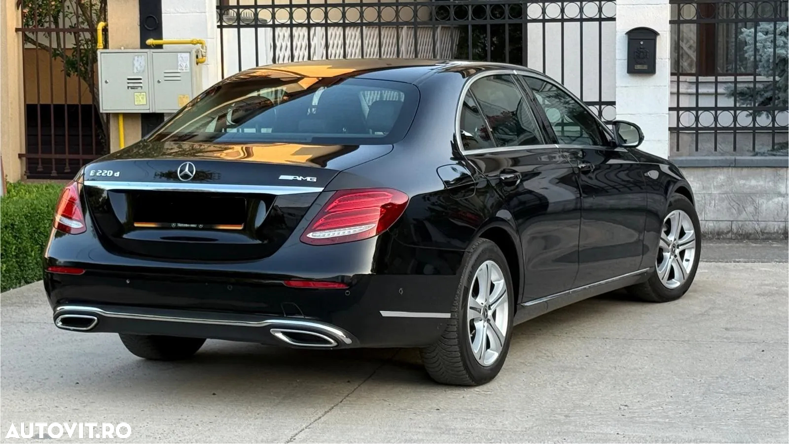 Mercedes-Benz E - 4