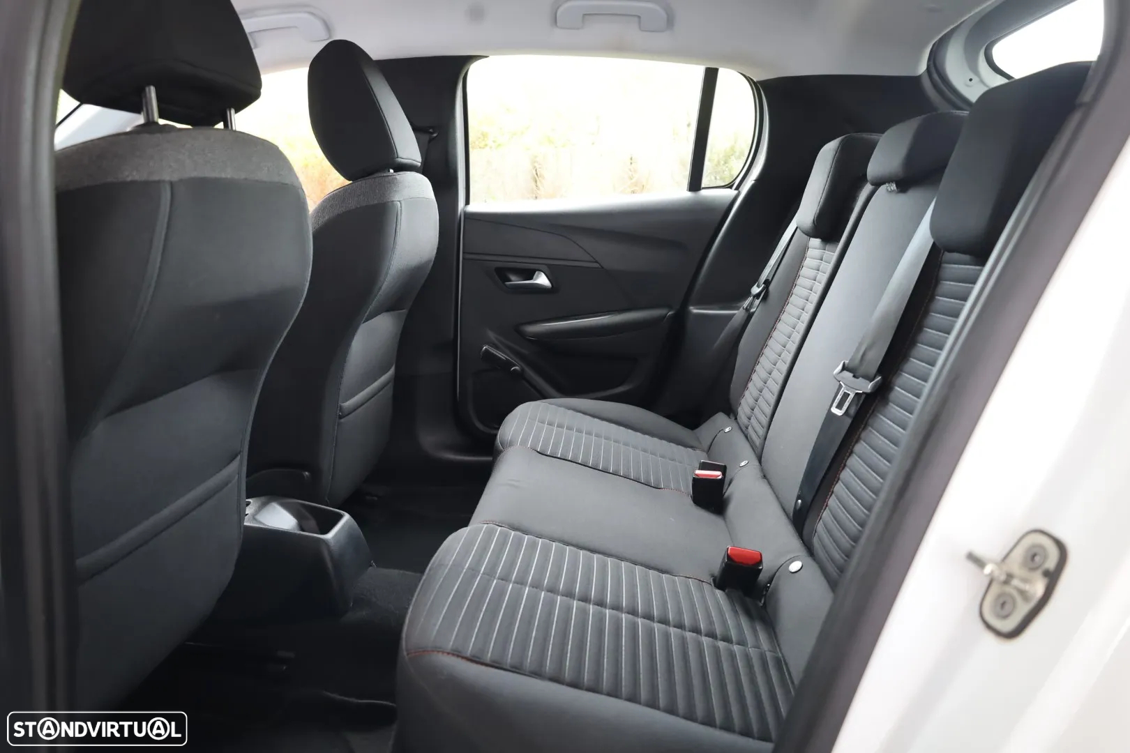 Peugeot 208 1.2 PureTech Active - 34