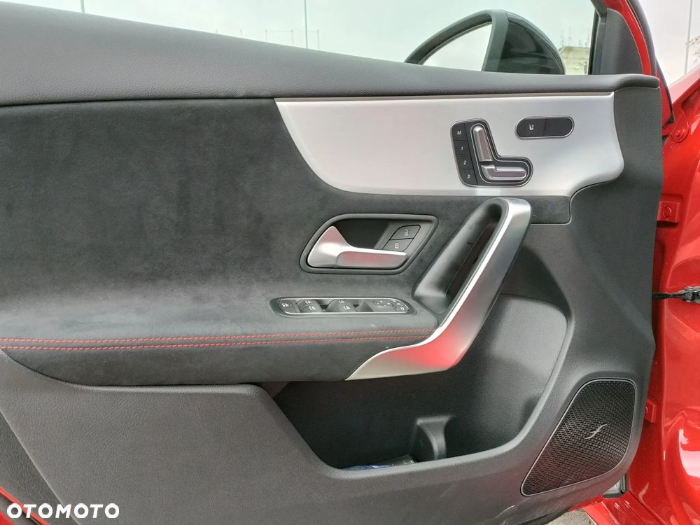 Mercedes-Benz Klasa A 45 S AMG 4-Matic 8G-DCT - 15