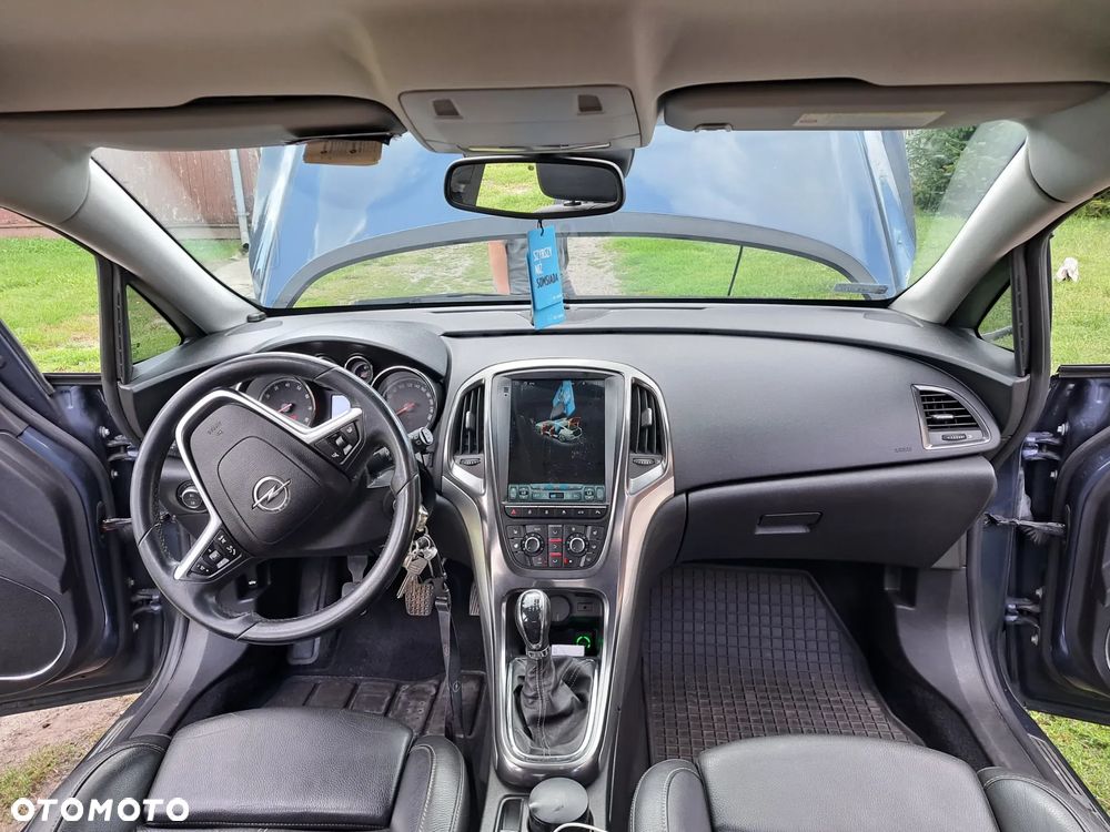 Opel Astra IV 1.4 T Cosmo - 12