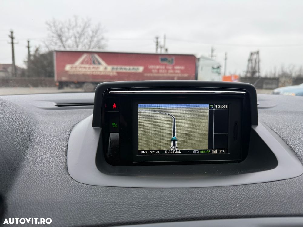 Renault Megane ENERGY dCi 110 Start & Stop Bose Edition - 20