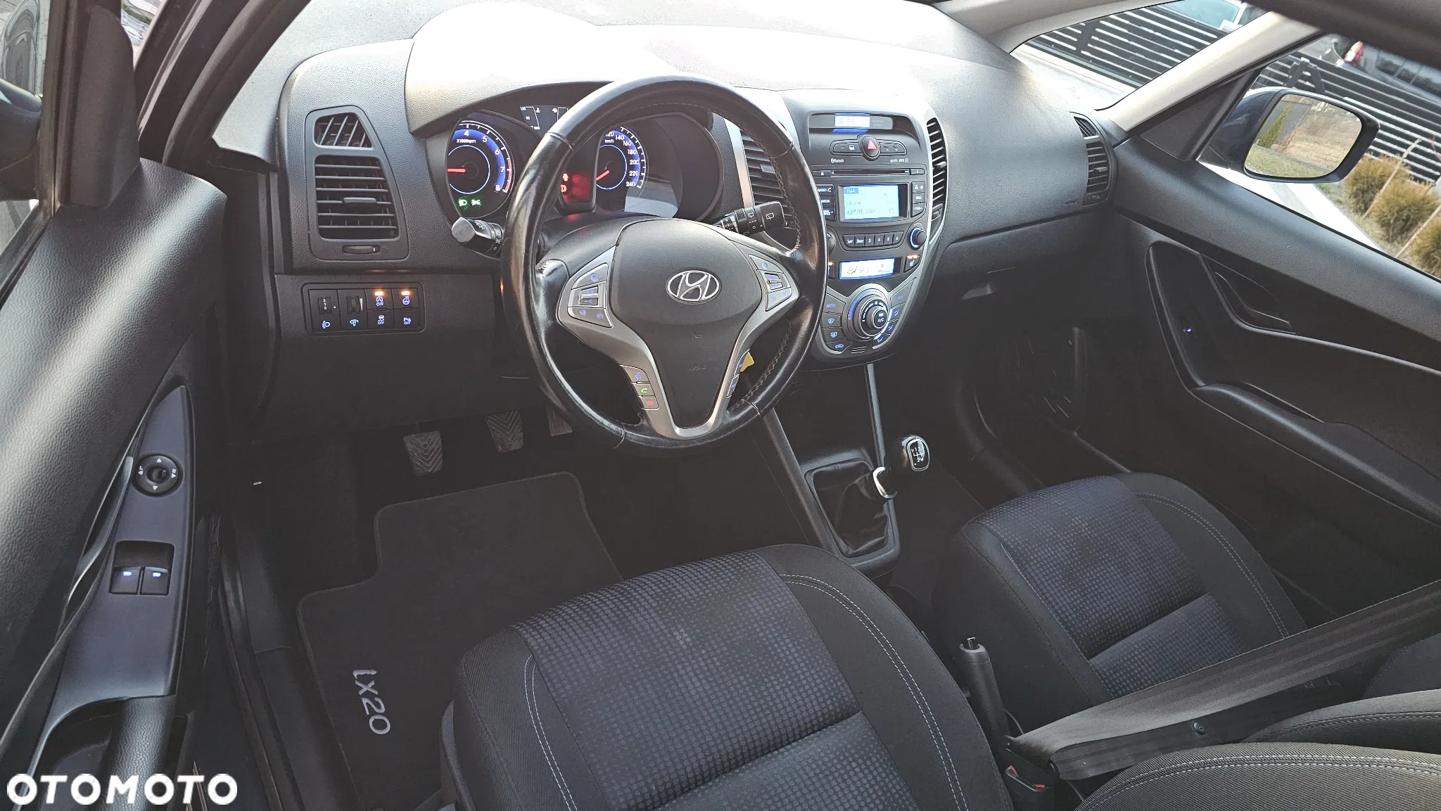 Hyundai ix20 1.4 blue Comfort - 21