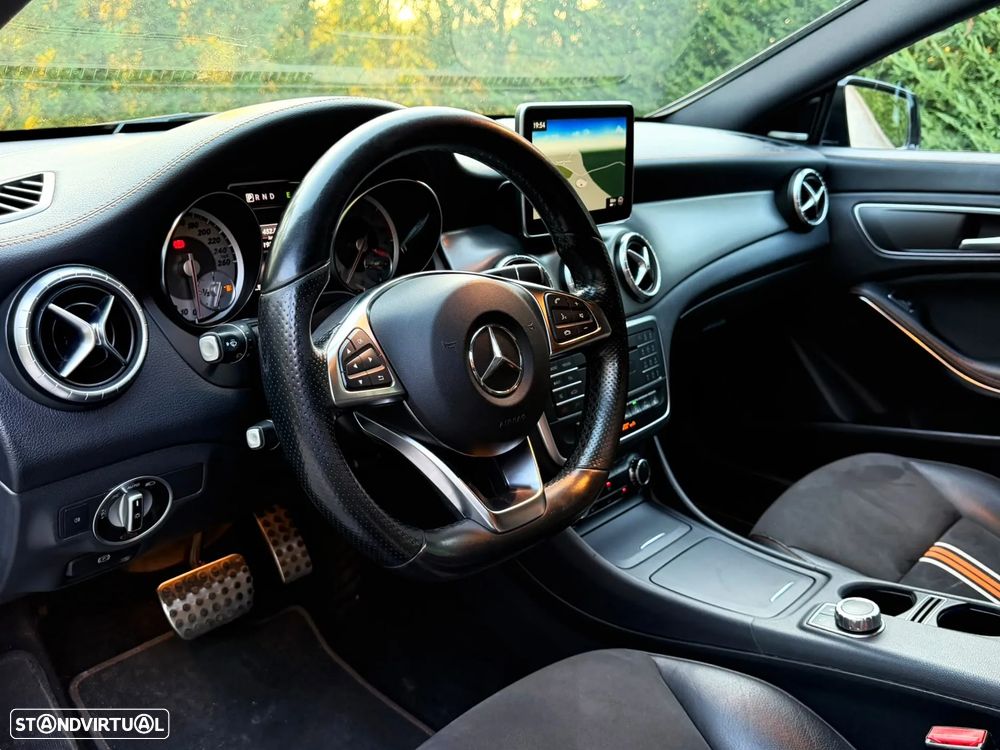 Mercedes-Benz CLA 220 d 7G-DCT AMG Line - 12