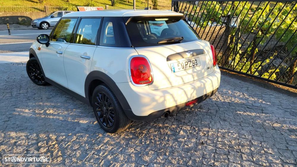 Mini 5 Portas 2015 photo 3