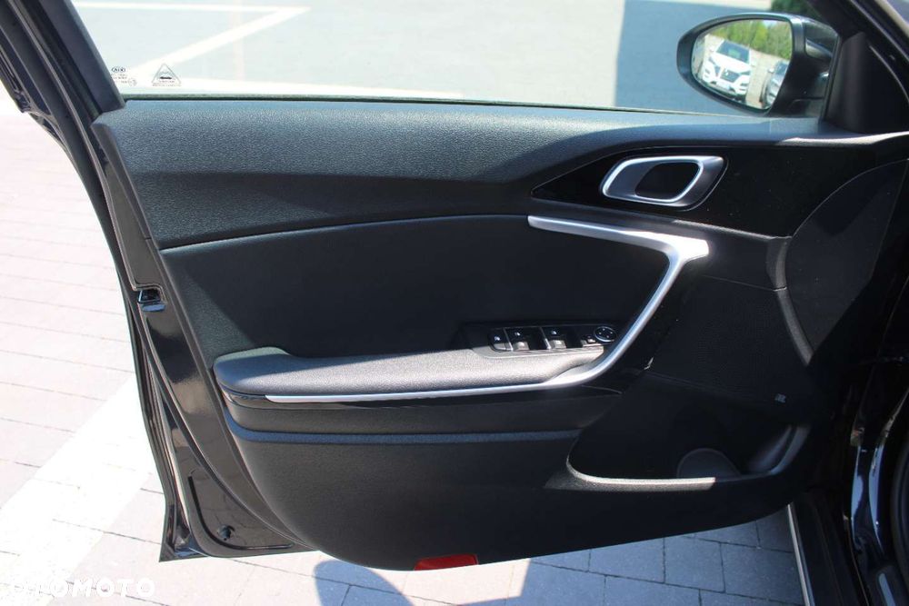 Kia XCeed - 18