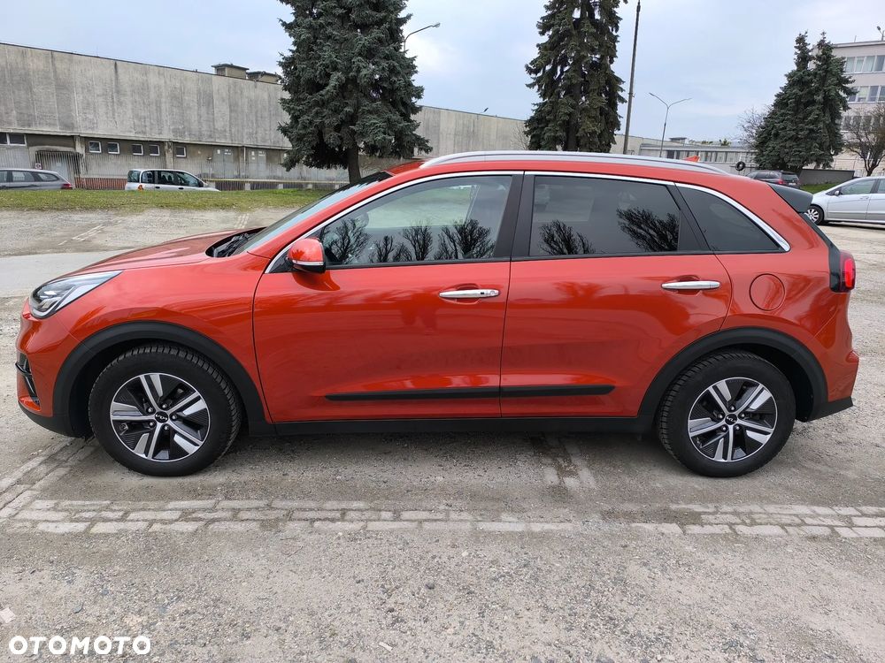 Kia Niro 1.6 GDI Hybrid L Business Line - 4