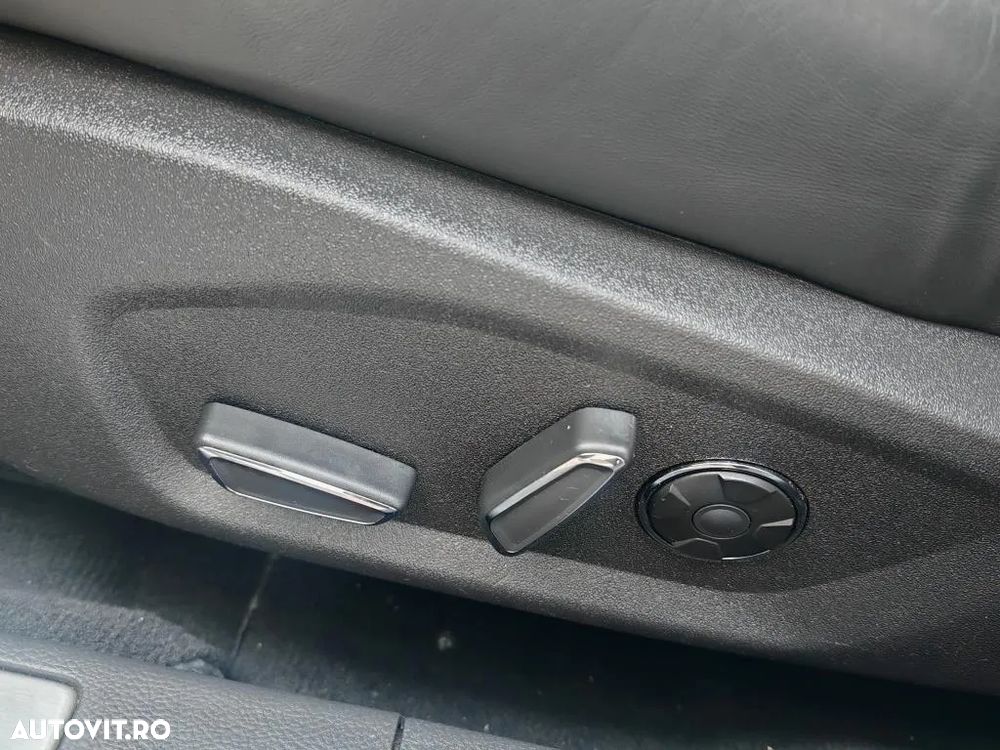 Ford Mondeo - 33