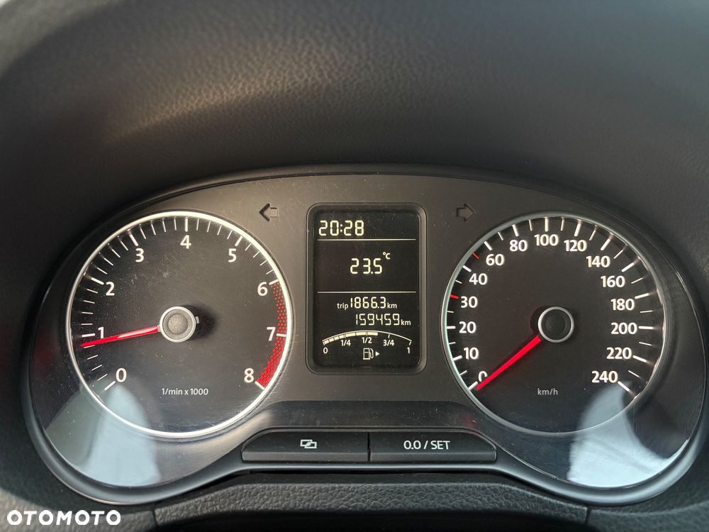 Volkswagen Polo - 6