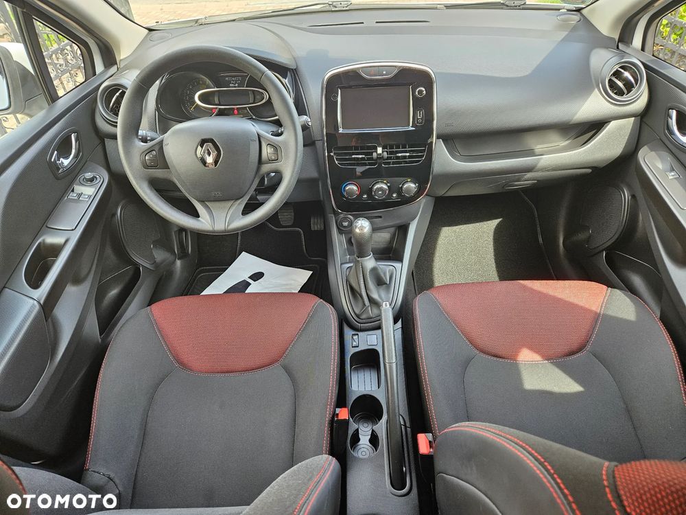 Renault Clio 1.2 16V Expression - 6