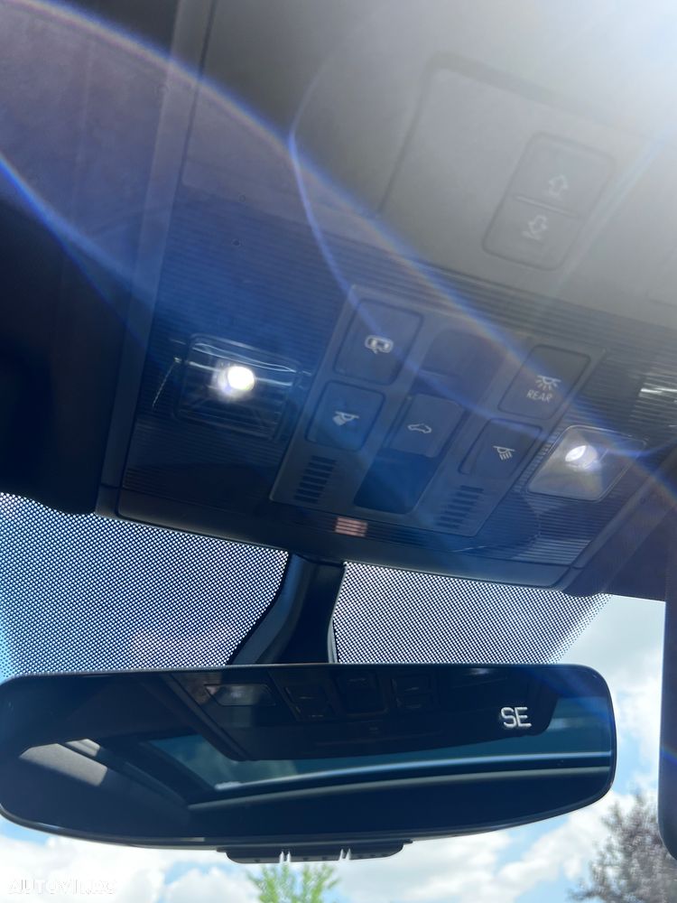 Volkswagen Tiguan - 11