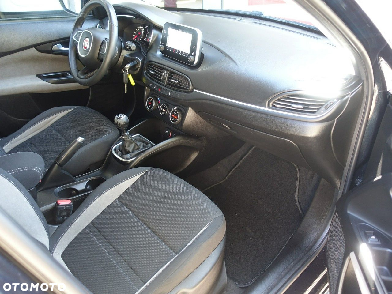 Fiat Tipo 1.4 T-Jet 16v Easy EU6d - 12