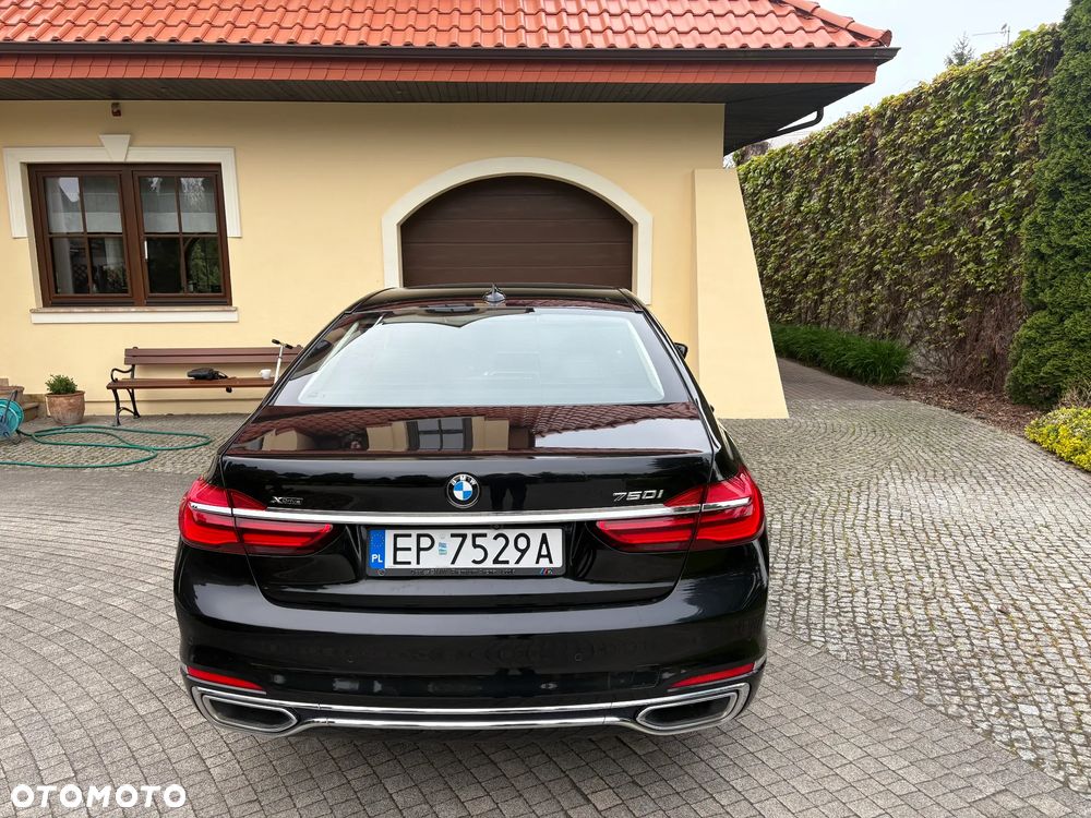 BMW Seria 7 750i xDrive - 3