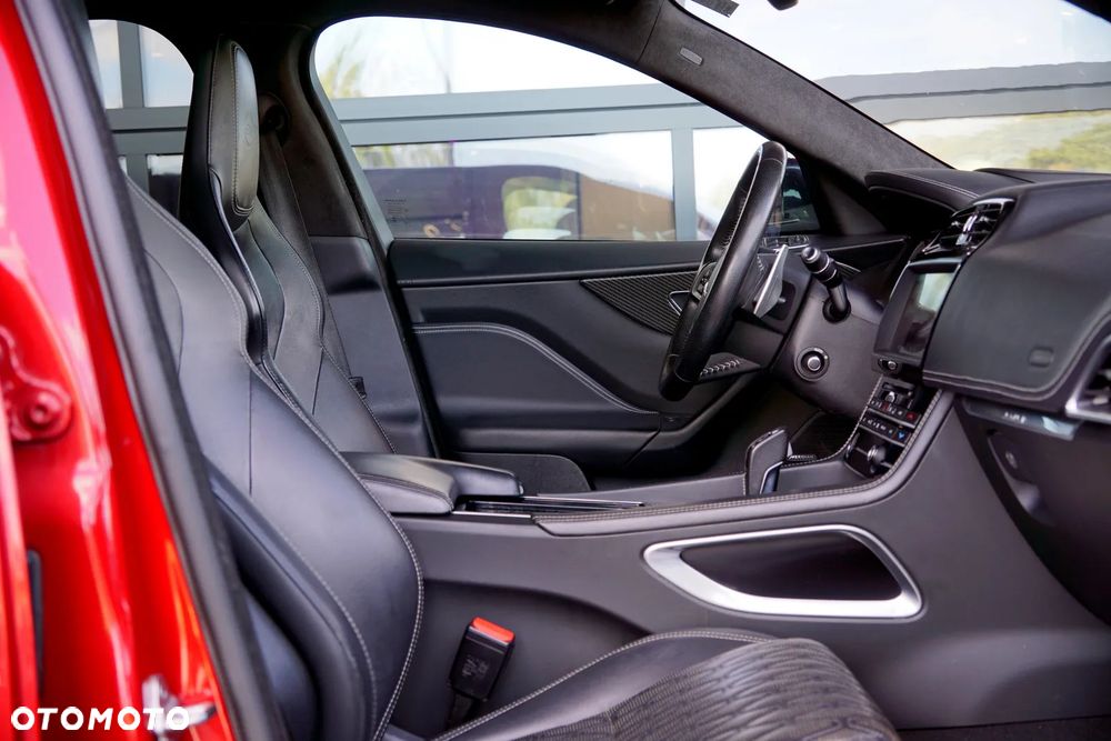 Jaguar F-Pace 5.0 V8 S/C AWD SVR - 22