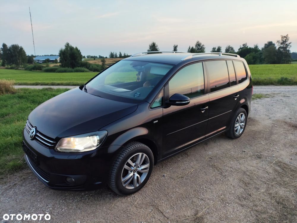 Volkswagen Touran 2.0 TDI DPF MATCH - 9