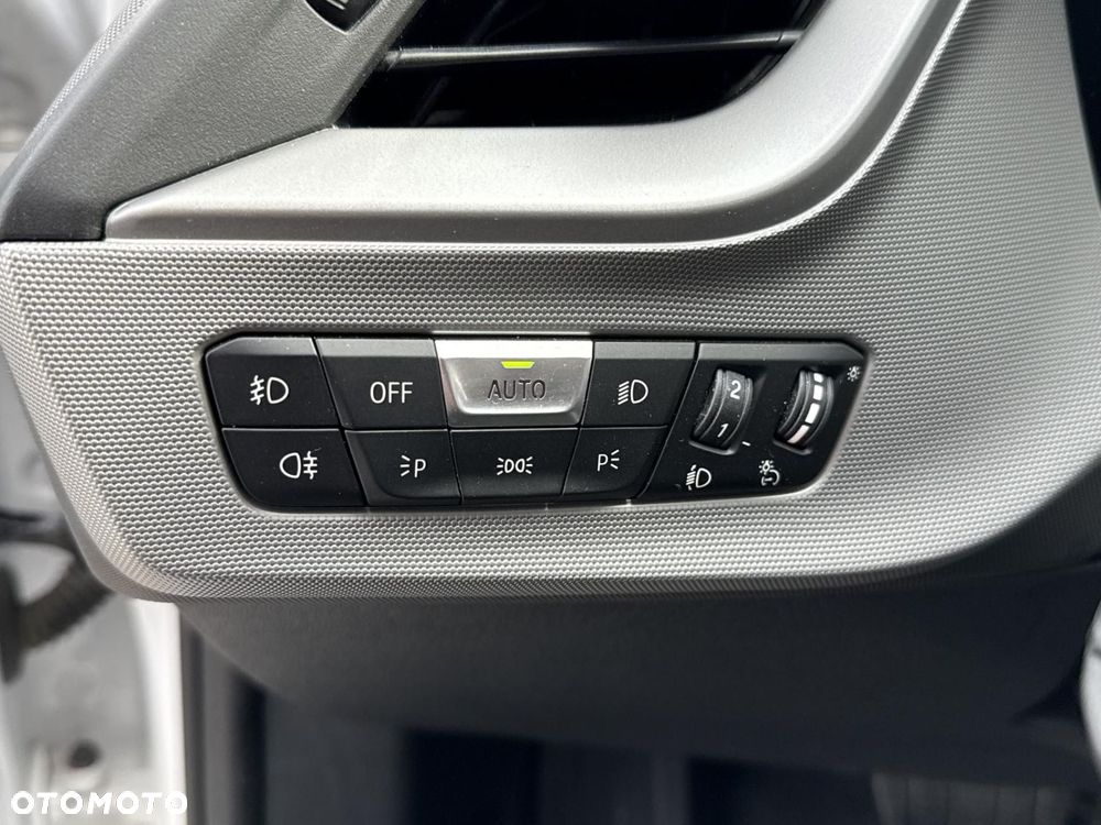 BMW Seria 1 118i Advantage - 19