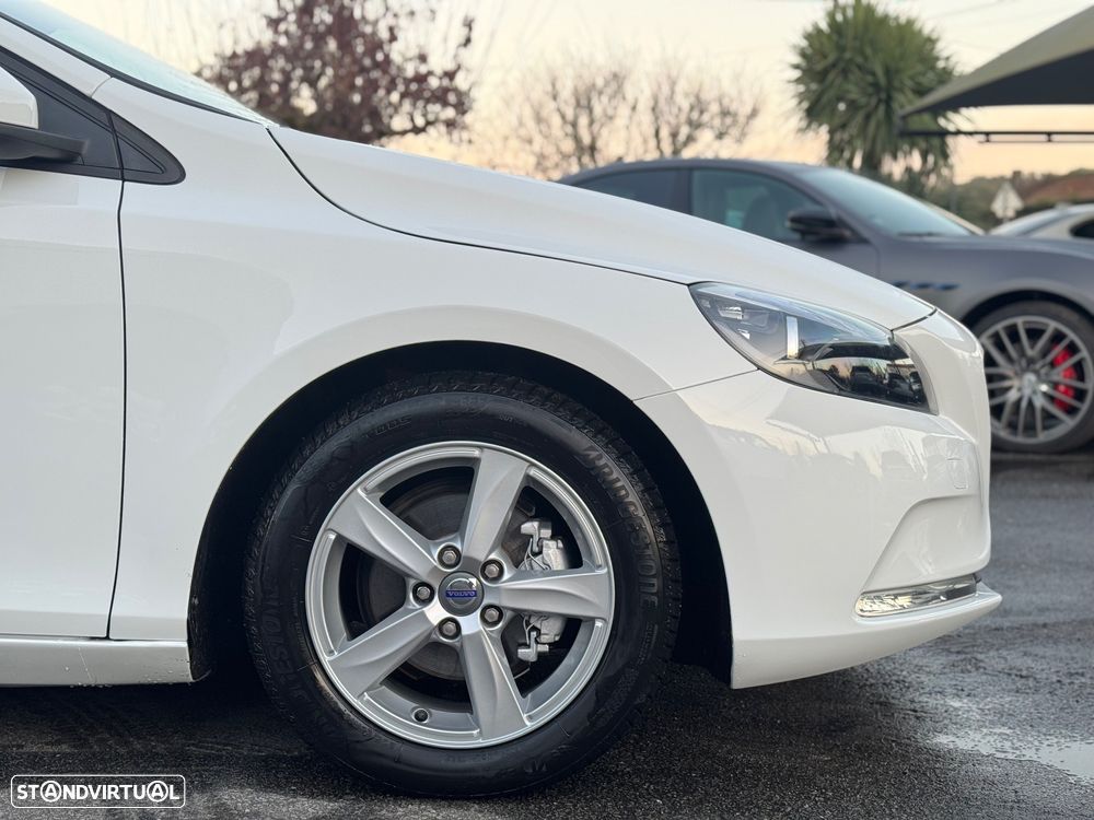 Volvo V40 1.6 D2 Eco Kinetic - 4