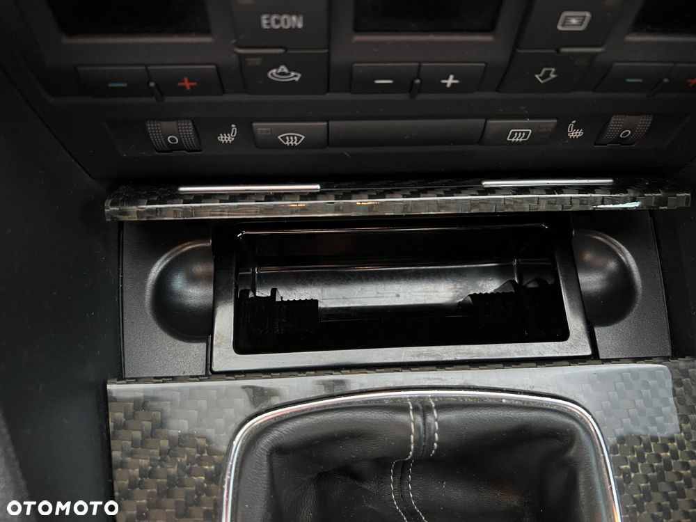 Audi RS4 Limousine - 22