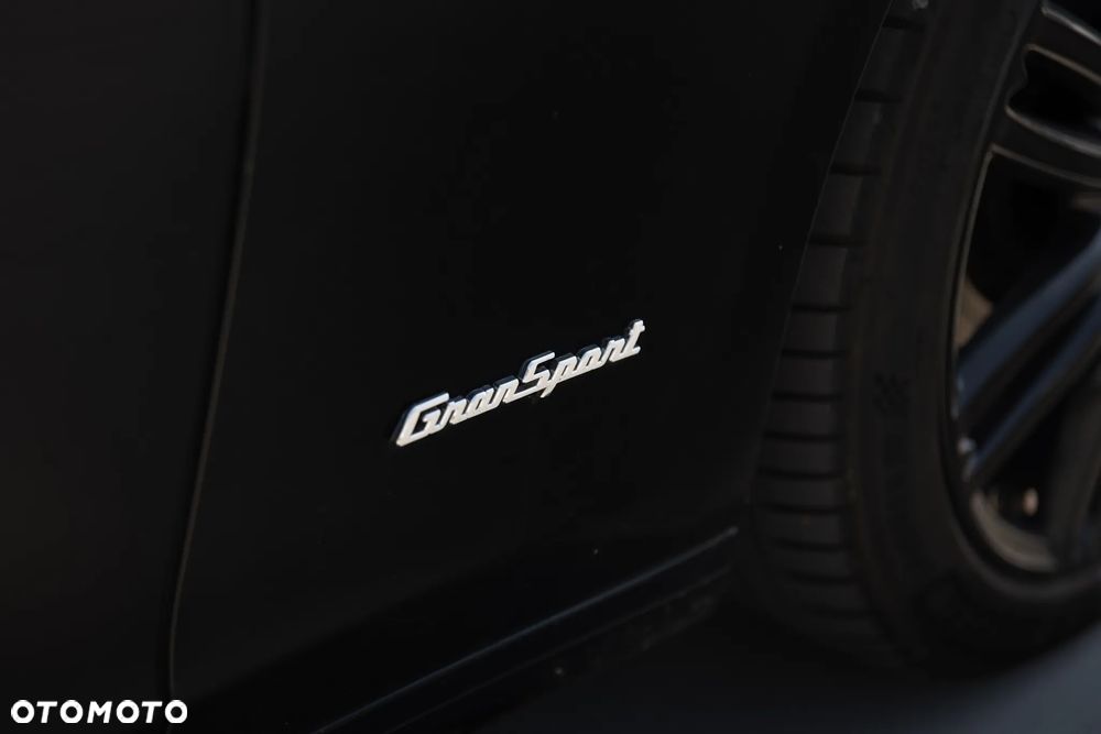 Maserati Ghibli S GranSport - 21