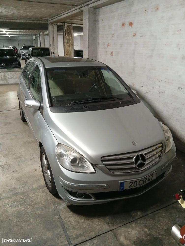 Mercedes-Benz B 200 Turbo - 1