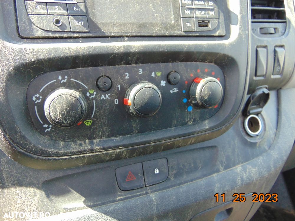 Panou ac Renault Trafic 3 Opel Vivaro 2014-2022 comenzi clima ac trafic 3 - 1