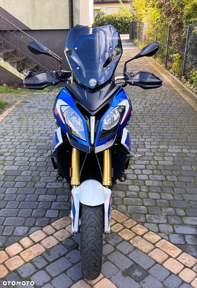 BMW XR - 15