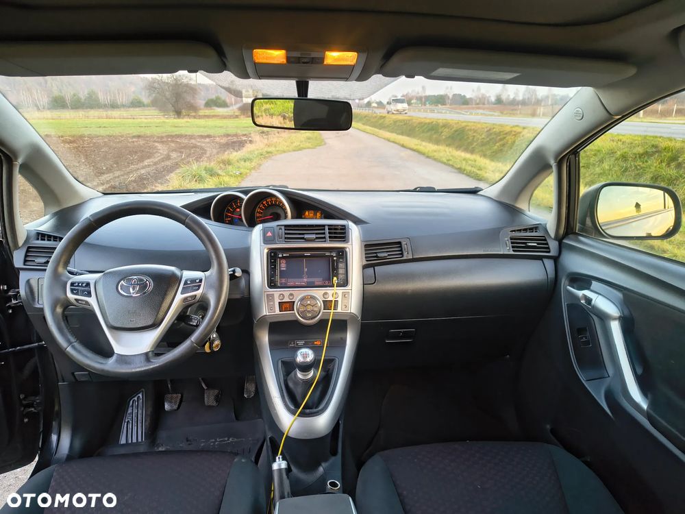 Toyota Verso 2.0 D-4D Sol plus 7os - 8