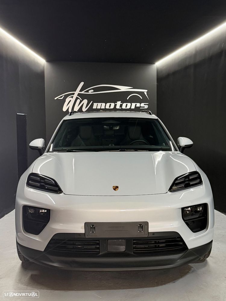 Porsche Macan 2025 photo 2