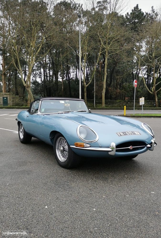 Jaguar E-Type - 1