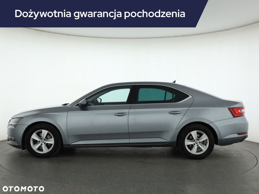 Skoda Superb 2017 photo 3