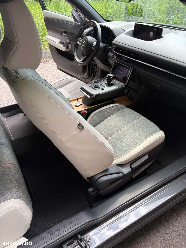 Mazda MX-30 e-SKYACTIV EXCLUSIVE-LINE - 13