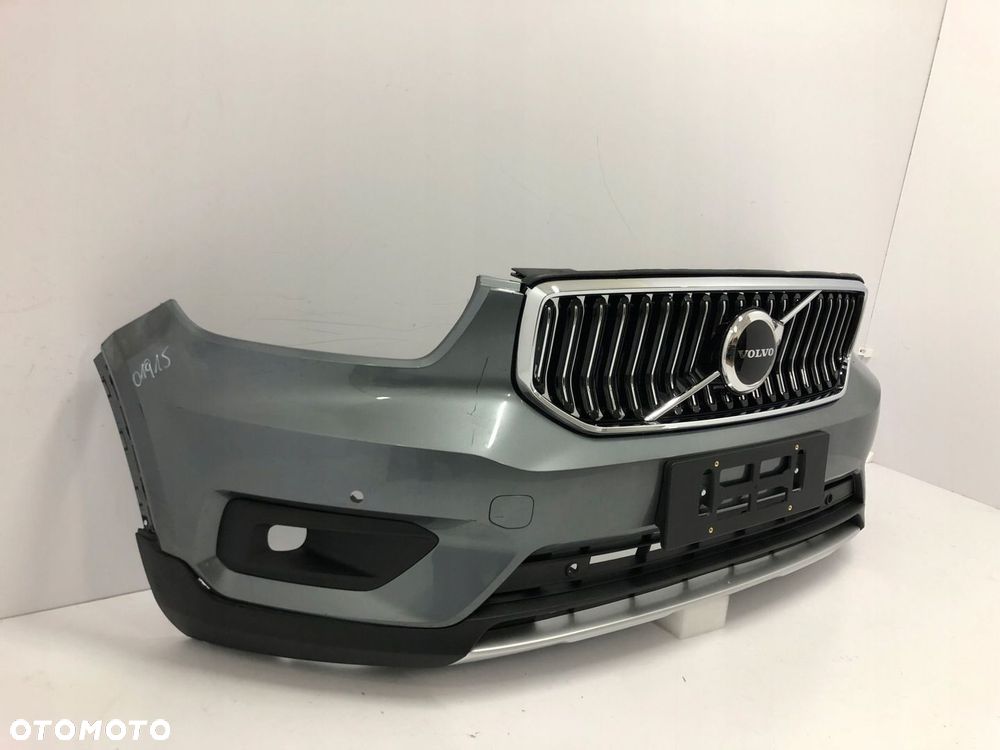 VOLVO XC40 PRZED LIFT 2017- ZDERZAK PRZEDNI - 2
