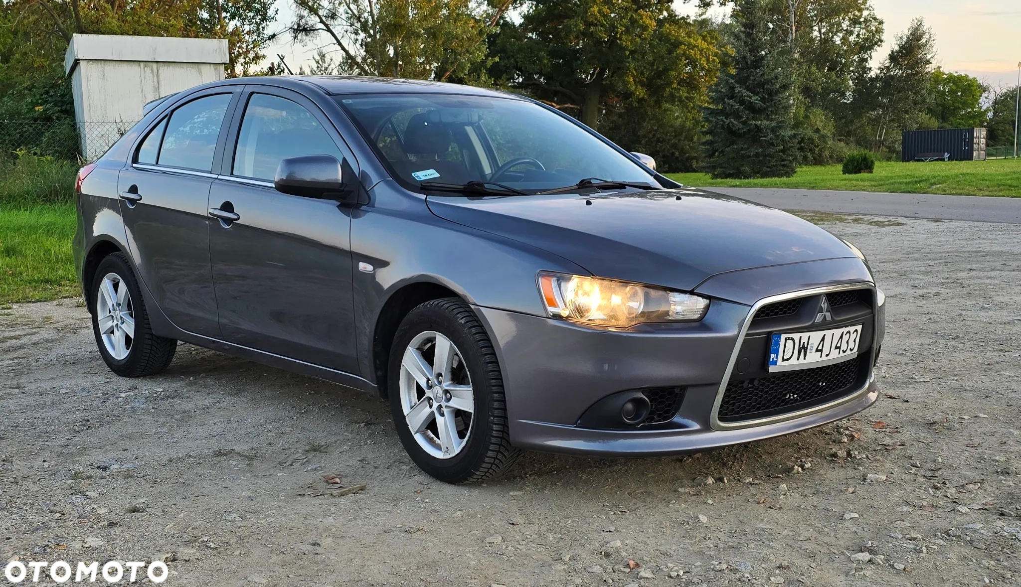 Mitsubishi Lancer 1.8 Invite - 6