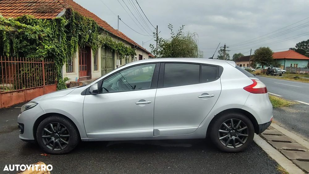 Renault Megane - 2