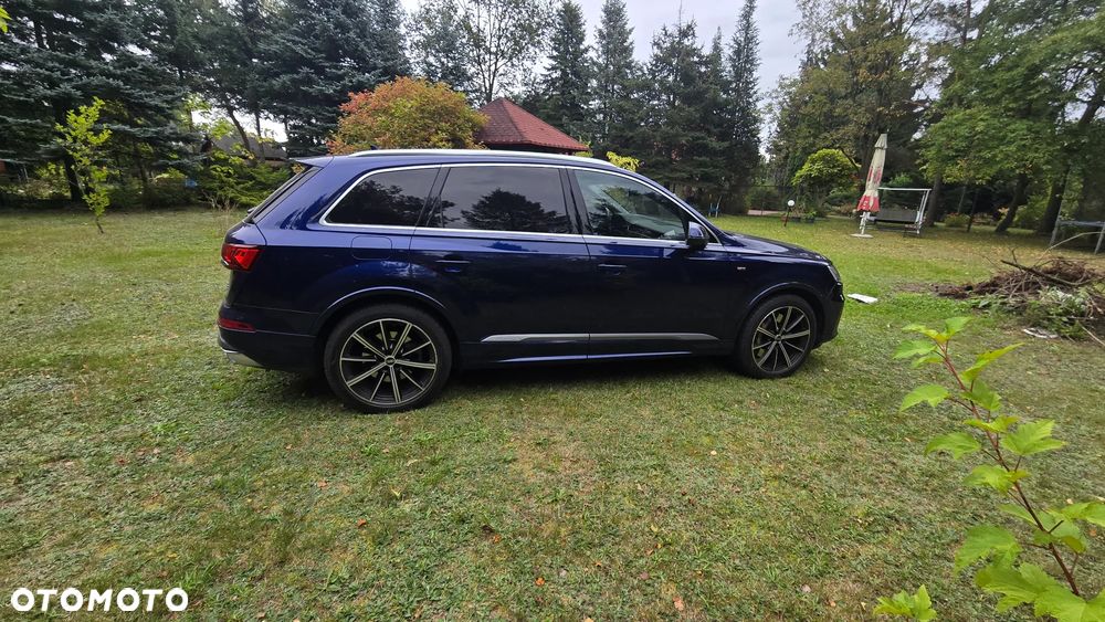 Audi Q7 55 TFSI e Quattro S Line Tiptr - 9