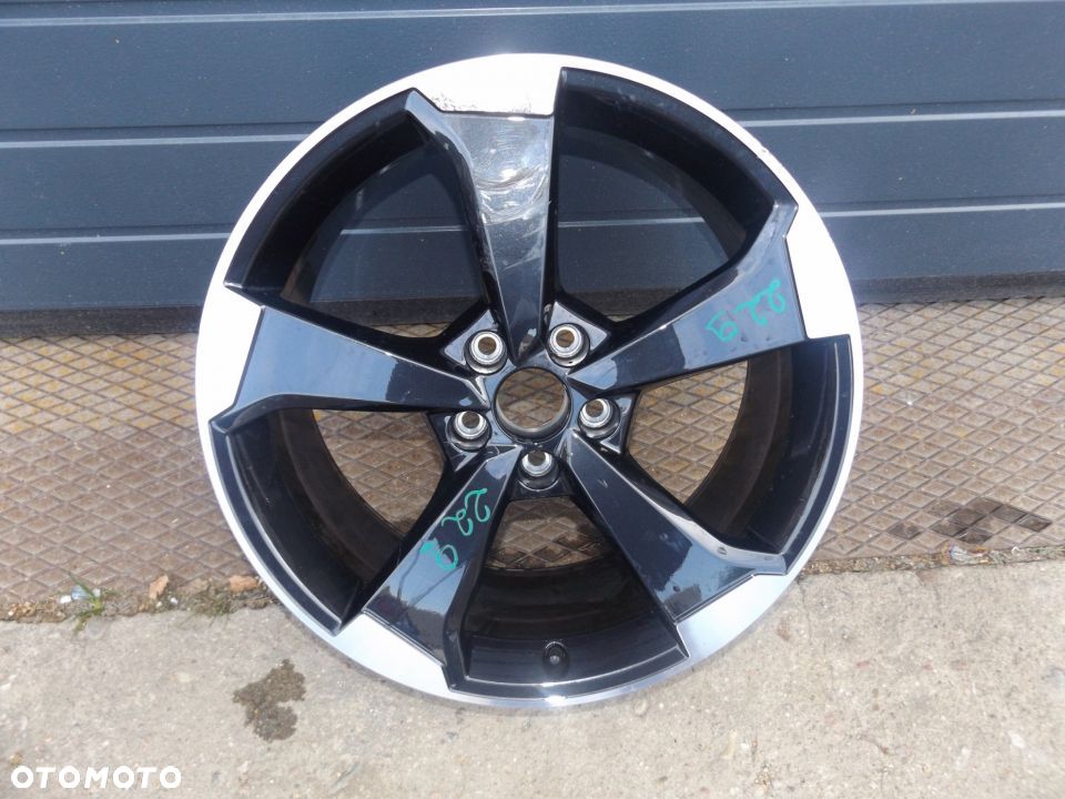 FELGA ALUMINIOWA AUDI A3 8.5x19H2 ET53 5x112 8V0 - 1