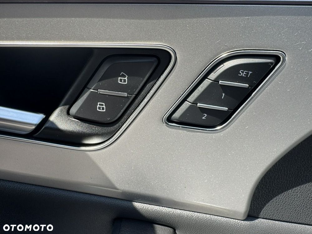 Audi Q8 55 TFSI quattro tiptronic - 18