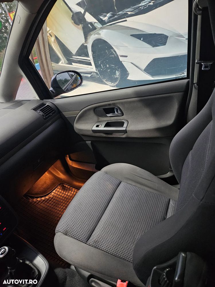 Volkswagen Sharan 1.9 TDI 4Motion Highline - 9