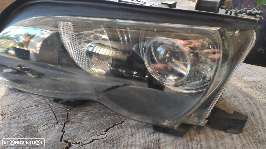 farol esquerdo Xenon BMW série 3 E46 facelift - 3