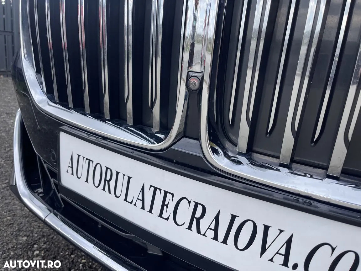 BMW Seria 7 740i - 30