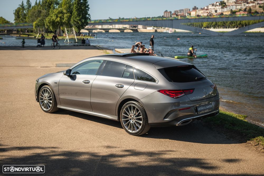 Mercedes-Benz CLA 250 e 8G-DCT AMG Line Advanced Plus - 2