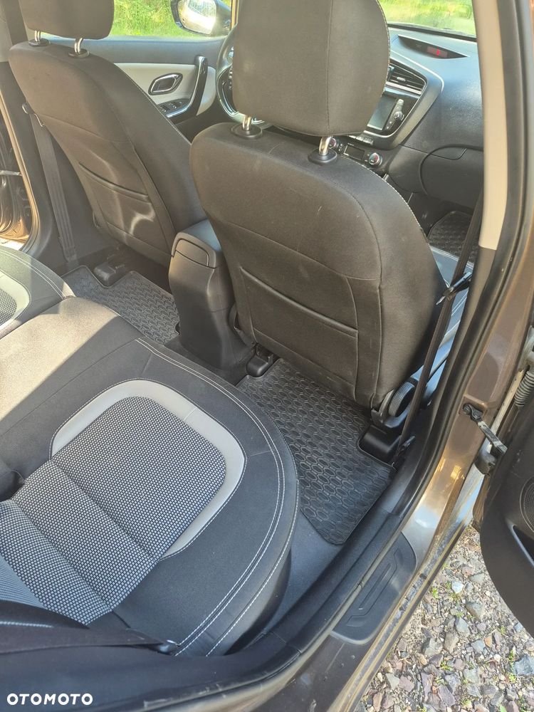 Kia Ceed 1.4 L Business Line - 12